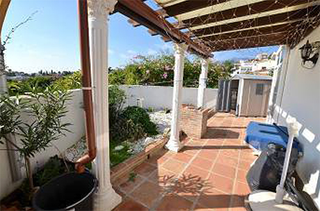 dejlig-villa-med-havudsigt-til-salg-i-fuengirola terrace